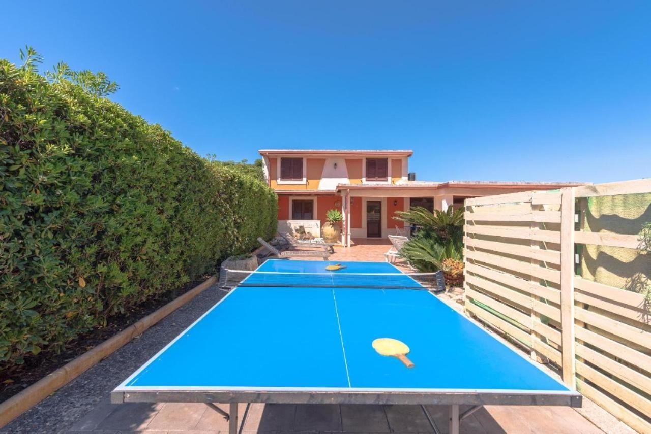 Villa Con Piscina Al Mare オンニーナ エクステリア 写真