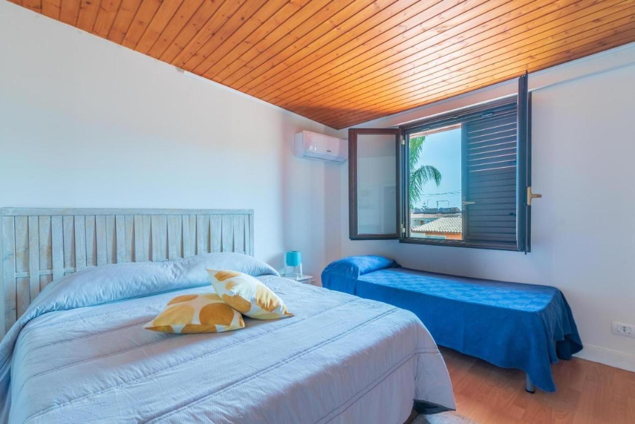 Villa Con Piscina Al Mare オンニーナ エクステリア 写真