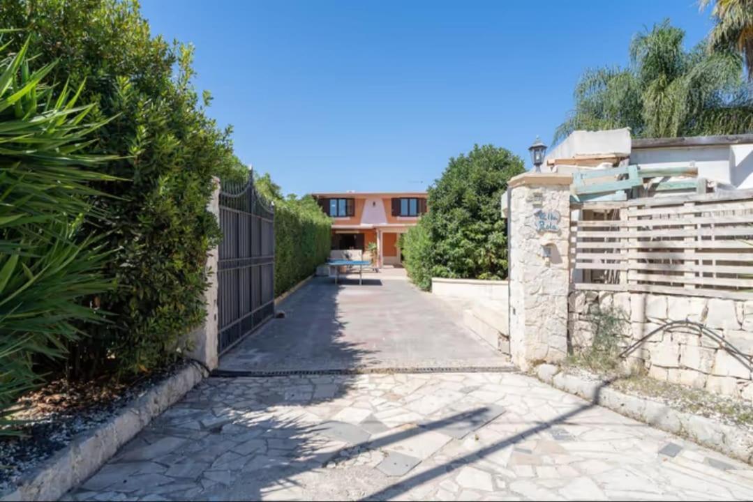 Villa Con Piscina Al Mare オンニーナ エクステリア 写真