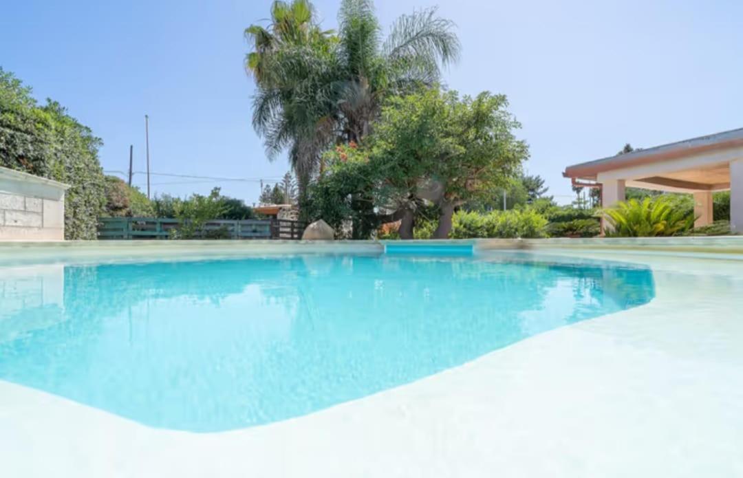 Villa Con Piscina Al Mare オンニーナ エクステリア 写真