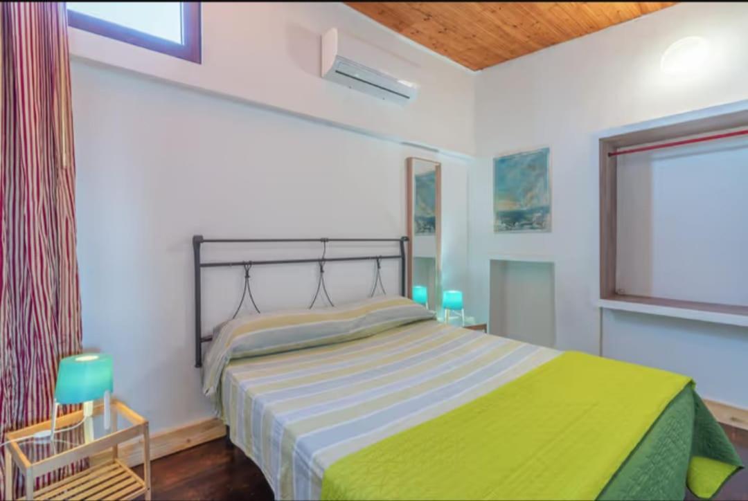 Villa Con Piscina Al Mare オンニーナ エクステリア 写真