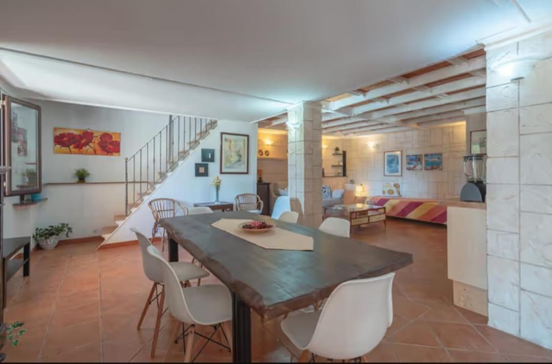 Villa Con Piscina Al Mare オンニーナ エクステリア 写真