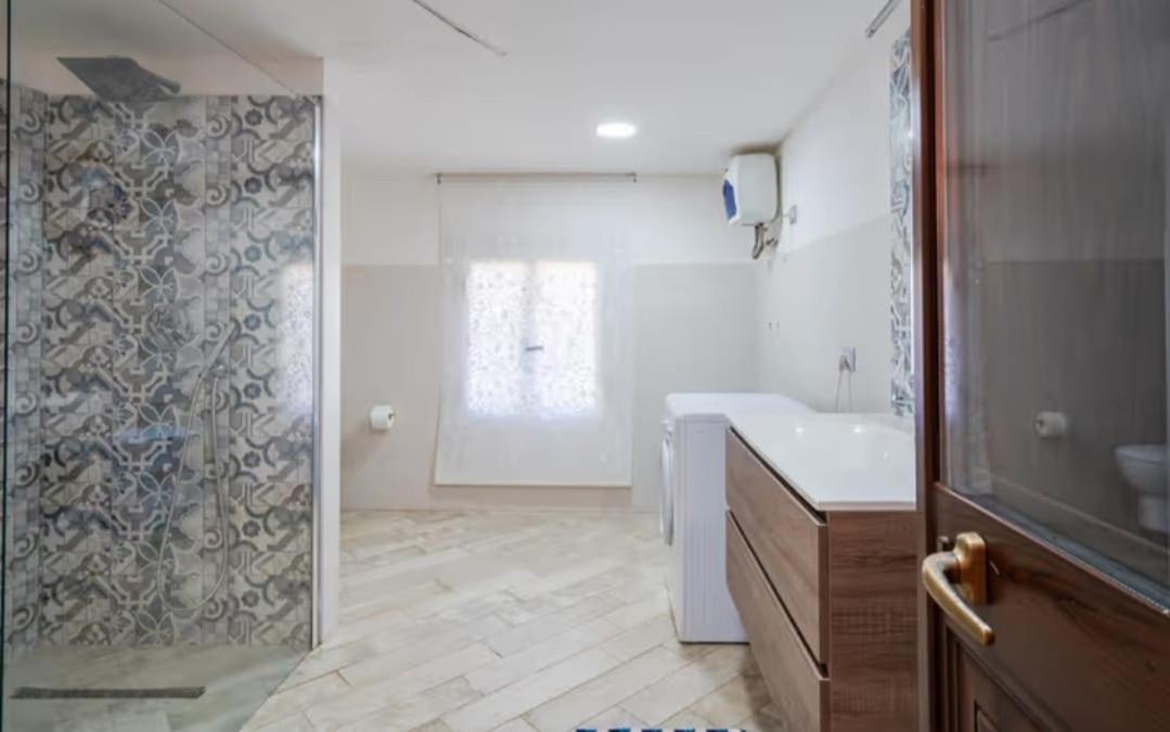 Villa Con Piscina Al Mare オンニーナ エクステリア 写真